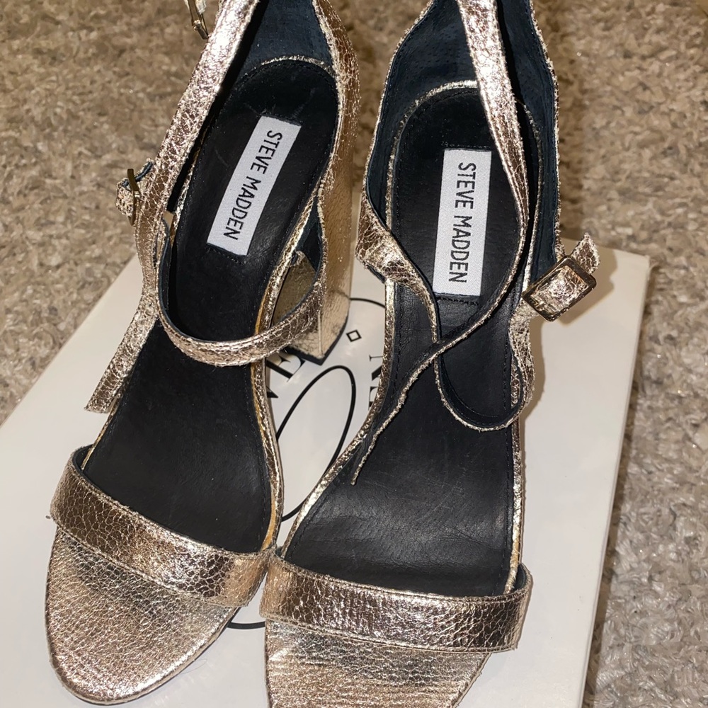 Steve Madden Gold Flecked Heels